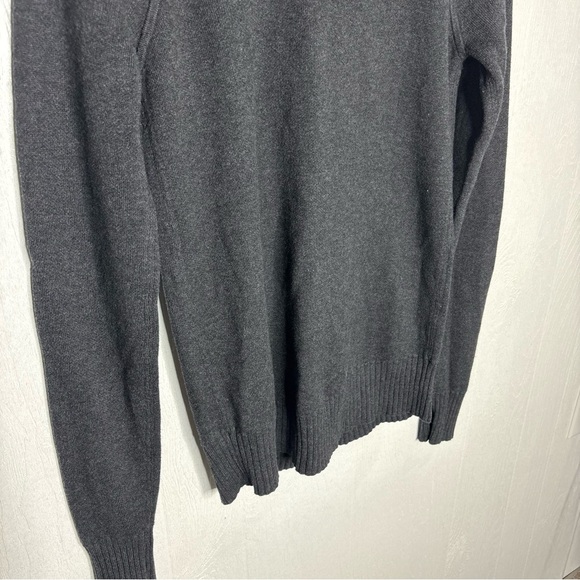 Lululemon Still Lotus Sweater *Reversible Heathered Black size medium - Picture 4 of 9